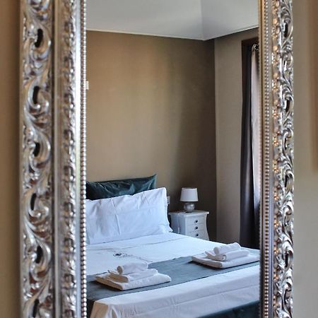Relais La Fornarina 2 Bed & Breakfast Rome Exterior photo